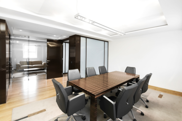 Functional, and stylish conference rooms. Featuring frosted glass partitions for privacy. Comfortable waiting room area. Light toned walls to improve ambiance. 
