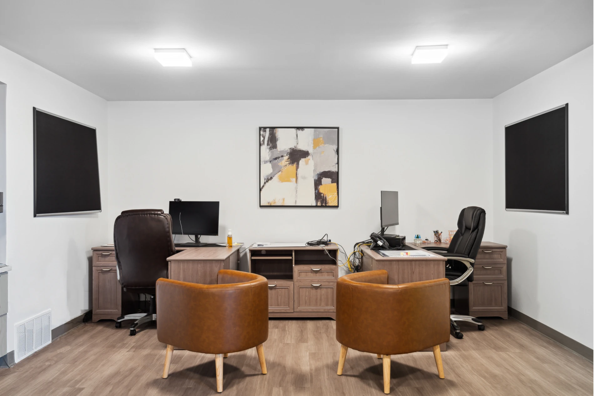 Large Stylish Office